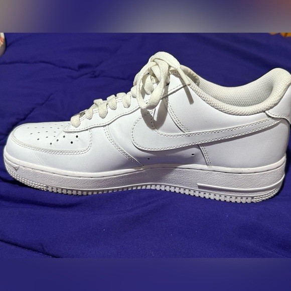 Nike Women’s Air Force 1 ‘07 White - Picture 4 of 15